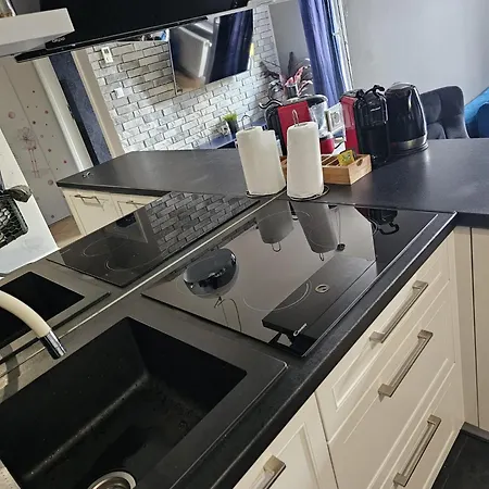Eugen Apartment *